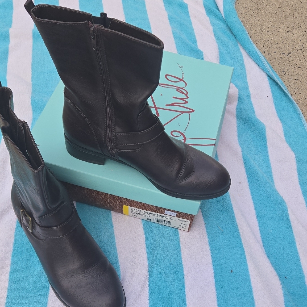 Life Stride Dark Brown Combat Boots